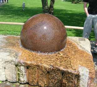 Statua sul lungofiume