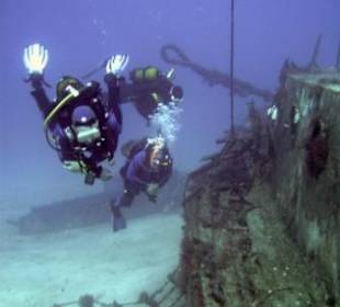 Wracktauchen mit dem Barakuda Tauchcenter