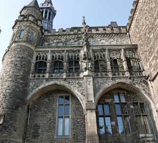 Seite am Katschhof