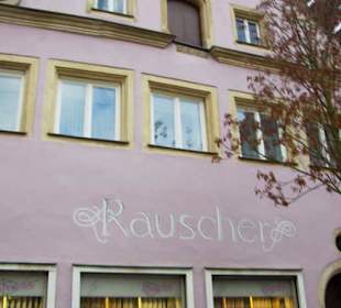 Oben für die Aufzüge gedacht