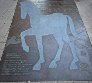 Bodenplatte am Pferdemarkt