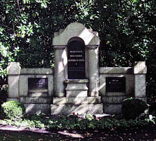 Кладбище Ольсдорф, Гамбург, 16 сентября 2013 года