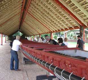 Maori Boot in Waitangi