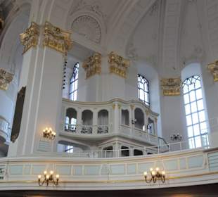 Emporen in der Kirche St. Michaelis