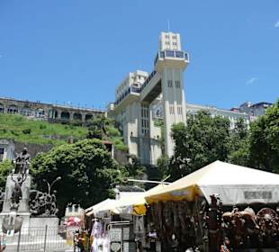 Elevator Lacerda von unten