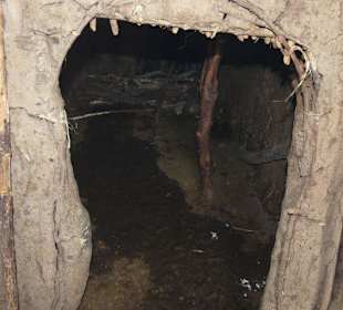 Eingang in die Hütte