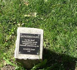 Schaukelweg an der Donau