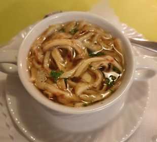 Rinderkraftbrühe mit Flädle