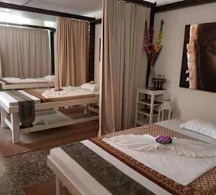 Grosse Kabinen für eine Entspannungsmassage