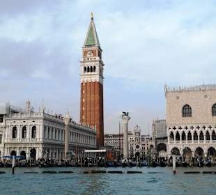 Eine Vaporetto-Fahrt von Lido bis Rialto