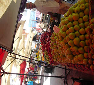 Markt Bazar, jeden Donnerstag in Nebenstrasse, 