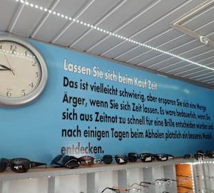Guter Ratschlag bei den vielen Brillengestellen