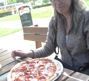 Lecker Pizza für umgerechnet 6,50 Euro