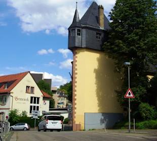 Toller Hausbau mit Turm