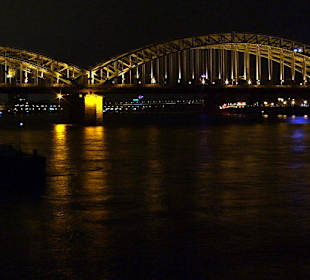 Blick von der Altsatdt über den Rhein