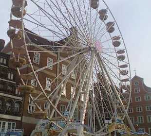 Das Riesenrad auf dem Stadtfest