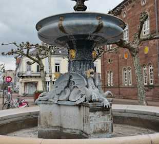 Pfeifferbrunnnen (Kaiserstr. vor der Fruchthalle)