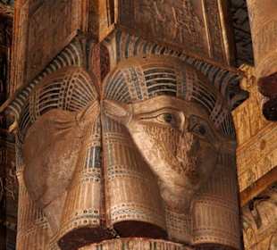 Göttin Hathor im Tempel in Dendera