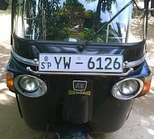 Das ist mein Tuk-Tuk mit meinem Namen