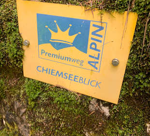 Schild während des Wurzelwegs
