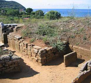 Grabhäuser der Nekropolis