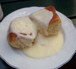 Köstliche Dampfnudeln