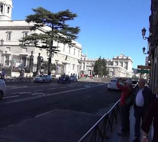Kathedrale Santa María la Real de la Almudena