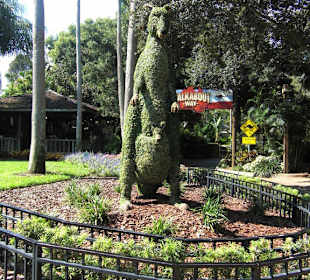 Parkanlage / wunscherschön angelegte Botanik