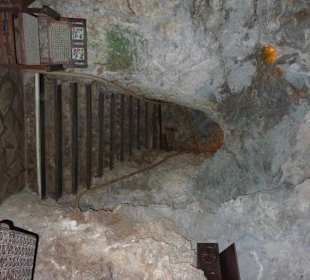 Treppe nach unten ins Restaurant