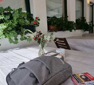 Mit Wind-/Wetterschutz