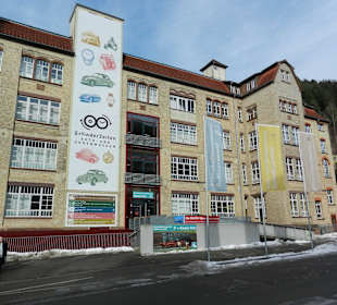 Auto- und Uhrenmuseum - Aussenansicht