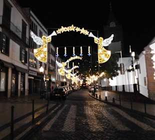 Funchal Straßen geschmückt
