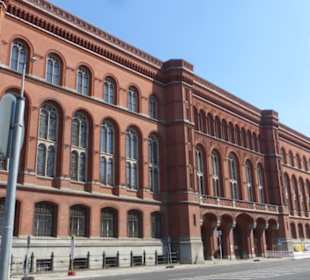 Das Rote Rathaus in Berlin