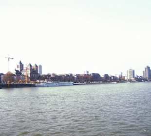 Rhein-Schifffahrt mit der Köln - Düsseldorfer