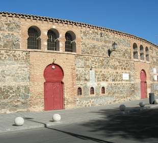 Plaza de toros en el centro de Toledo