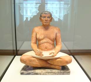 Louvre (der Schreiber ca 4000 Jahre alt)