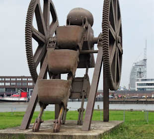 Ansichten des Denkmals Eimerkettenbagger