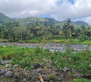 In der Nähe von Sidemann an einen schönen Fluss