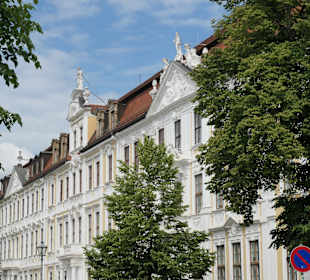 Bei einem Bummel am / auf dem Domplatz