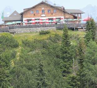 Blick auf die Hochwurzenhütte