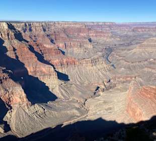 Tief unten der Colorado River
