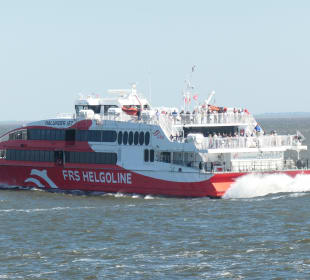 Halunder Jet: von Cuxhaven nach Helgoland