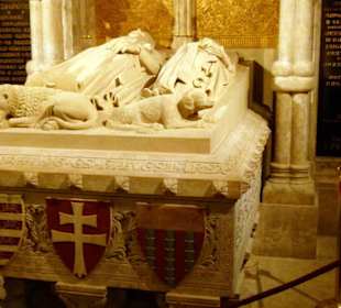 Sarkophage von König Béla III. und Gemahlin