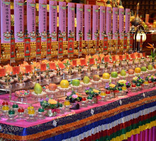 Buddha Tooth Relic Temple