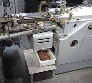 In der gläsernen Produktion des Schokoladenmuseums