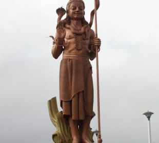 Statue beim Grand Bassin