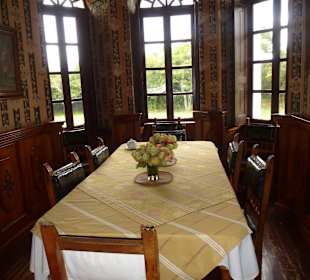 Alte Möbel im ganzem Haus