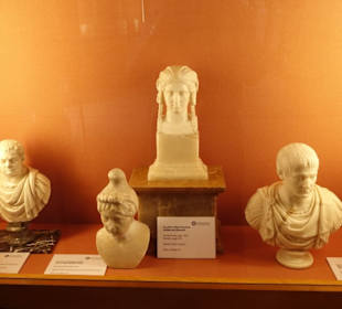 Museum mit Marmorbüsten