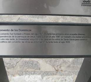 Rathaus / Kloster Santo Domingo