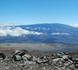 Blick vom Mauna Kea auf den Mauna Loa